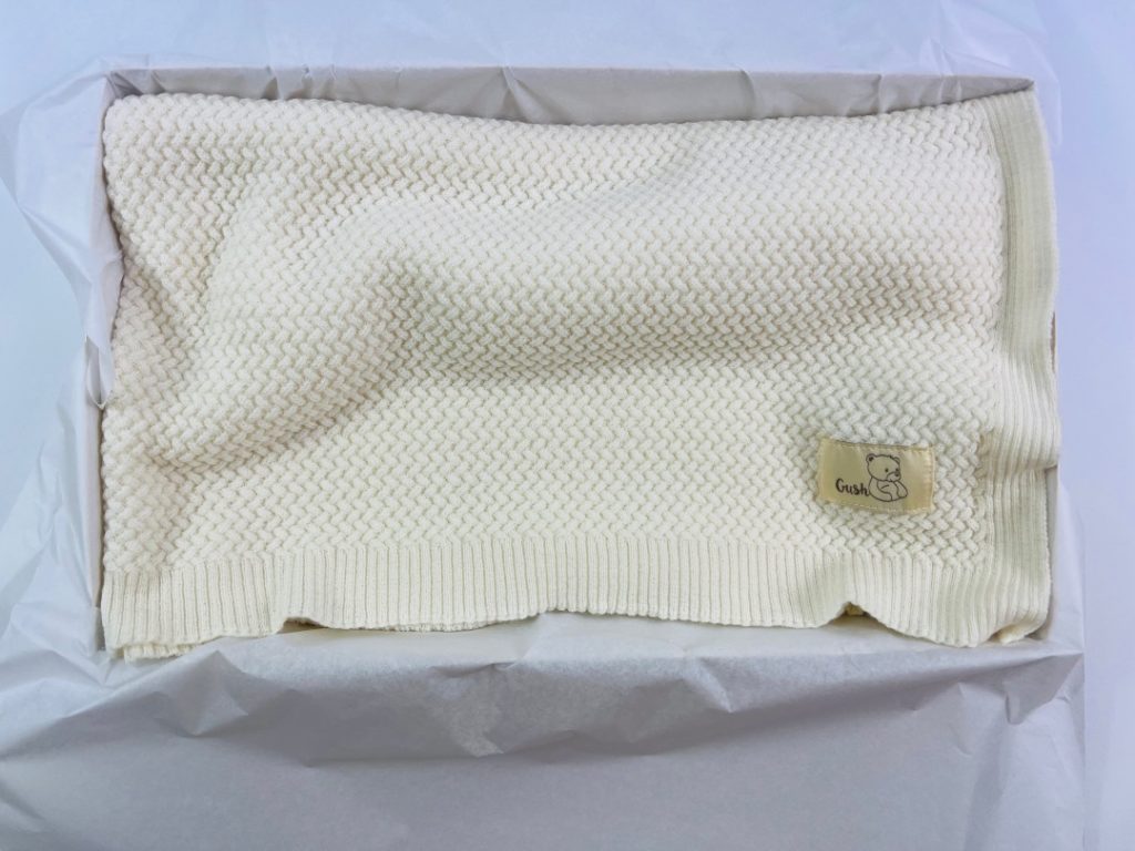 Бяло бебешко мерино одеяло