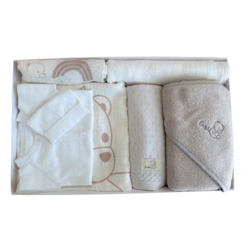 Пакет подаръци за бебе Gush (14) 19 летен комплект от дрешка, одеяла и пелени Gush