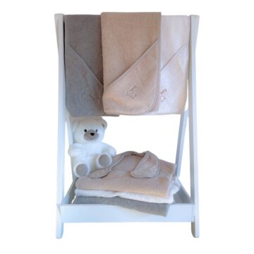 Хавлиена пелена за бебета и малки деца, с отлична попивателна способност. Много мека и нежна при допир.