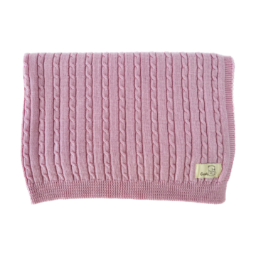 Дебело плетено бебешко одеяло от мерино вълна в розов цвят